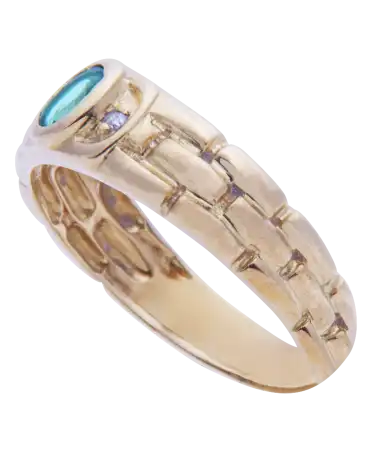 anillo ladrillo esmeralda en oro amarillo de 18K disponible en virtu luxury