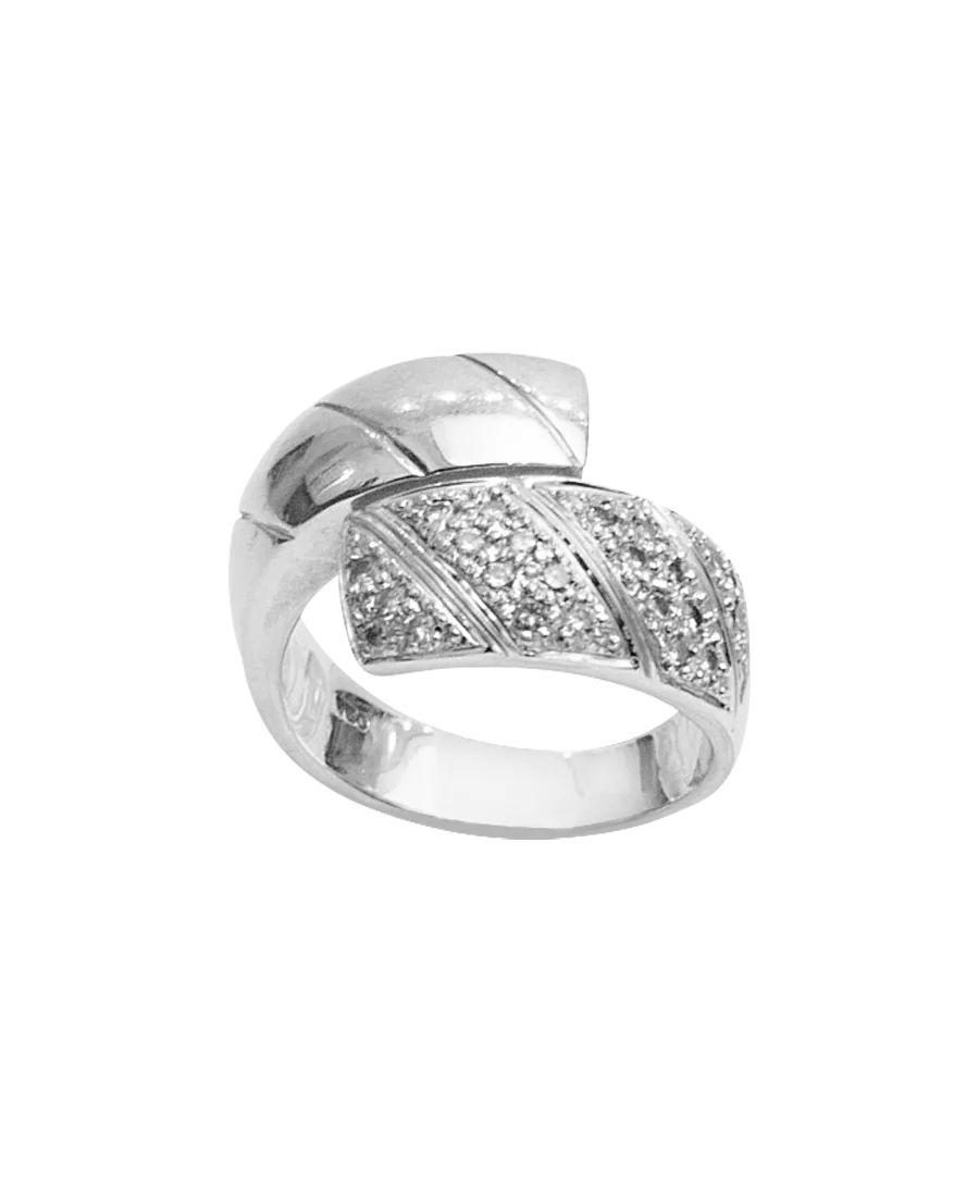 Anillo WHITE GOLD DIAMOND, un anillo carismático y cautivador con sus diamantes.