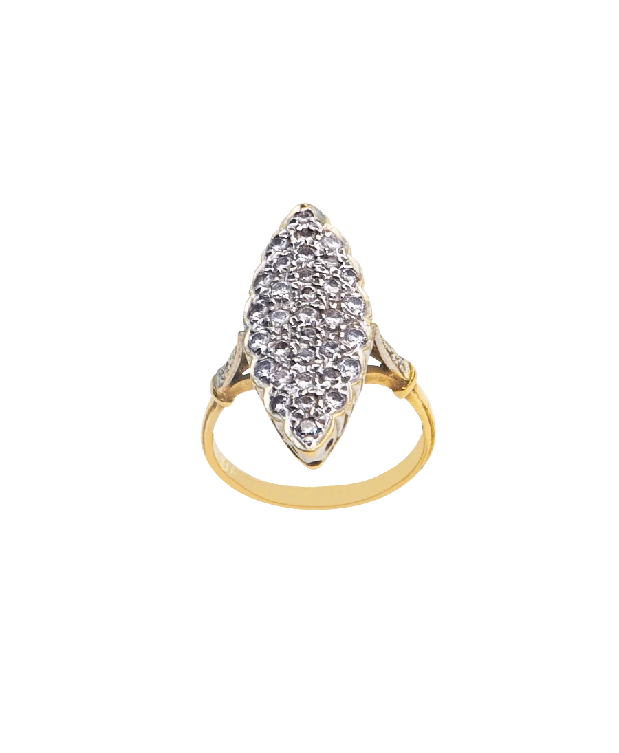 Anillo Marquise en Fiesta con 2 Oros blanco y amarillo. Disponible en VIRTU LUXURY.