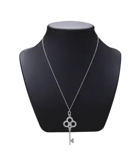 Llave Corona de TIFFANY KEYS en Oro Blanco de 18 Quilates con Diamantes. Disponible en VIRTU LUXURY.